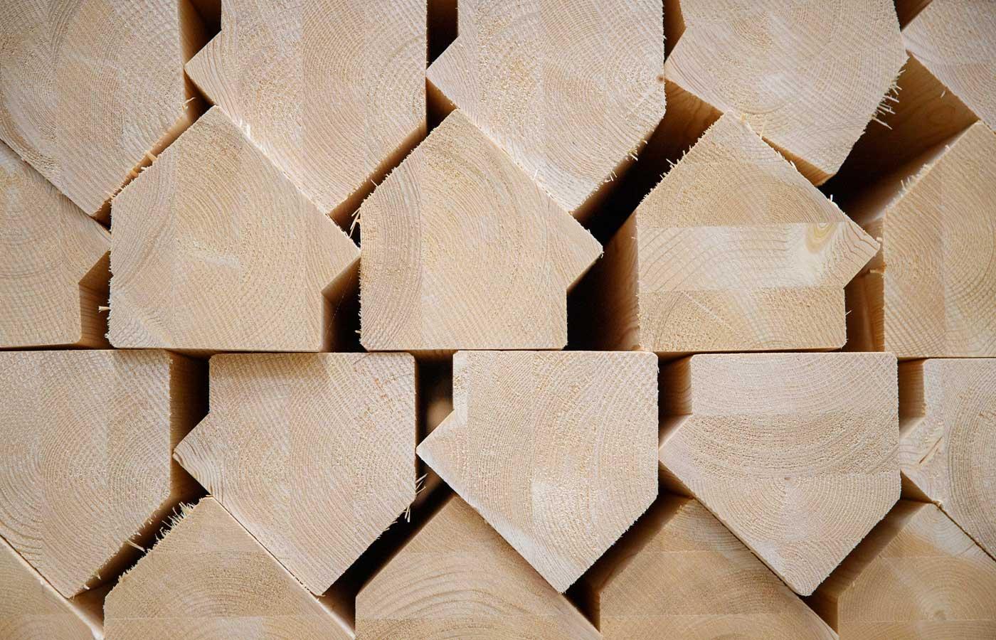 Produktion Limtra Stolpar Reglar Detalj